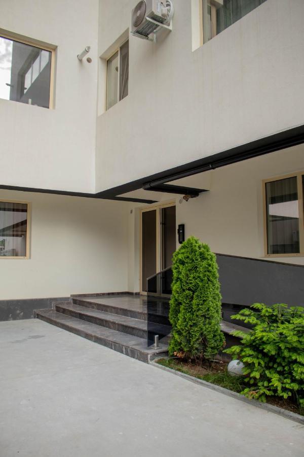 Yzza Apartament Неводарі Екстер'єр фото