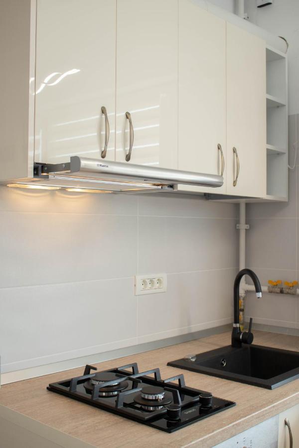 Yzza Apartament Неводарі Екстер'єр фото
