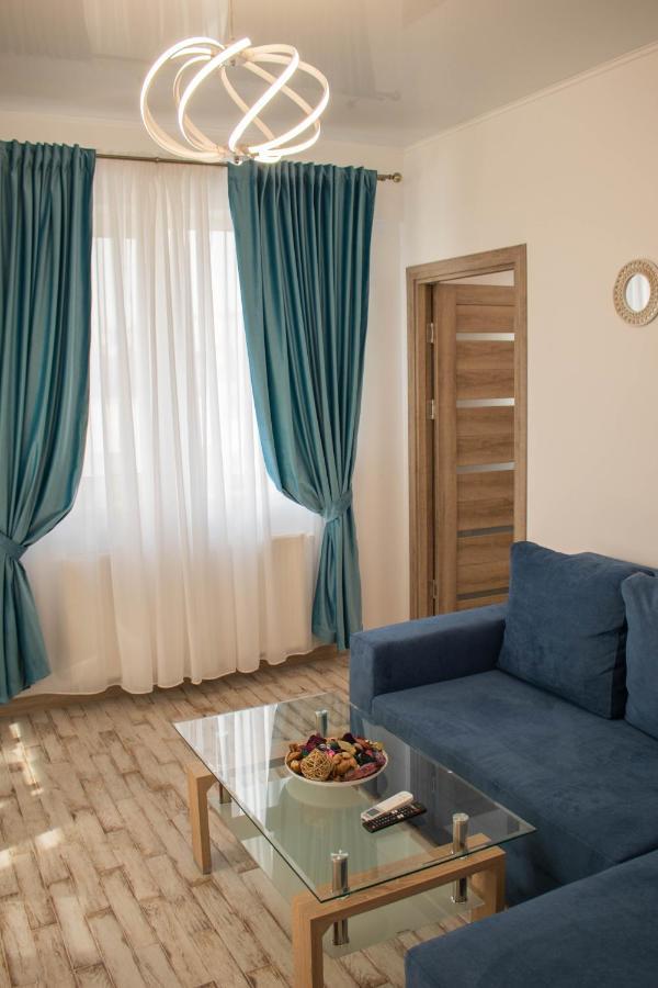 Yzza Apartament Неводарі Екстер'єр фото