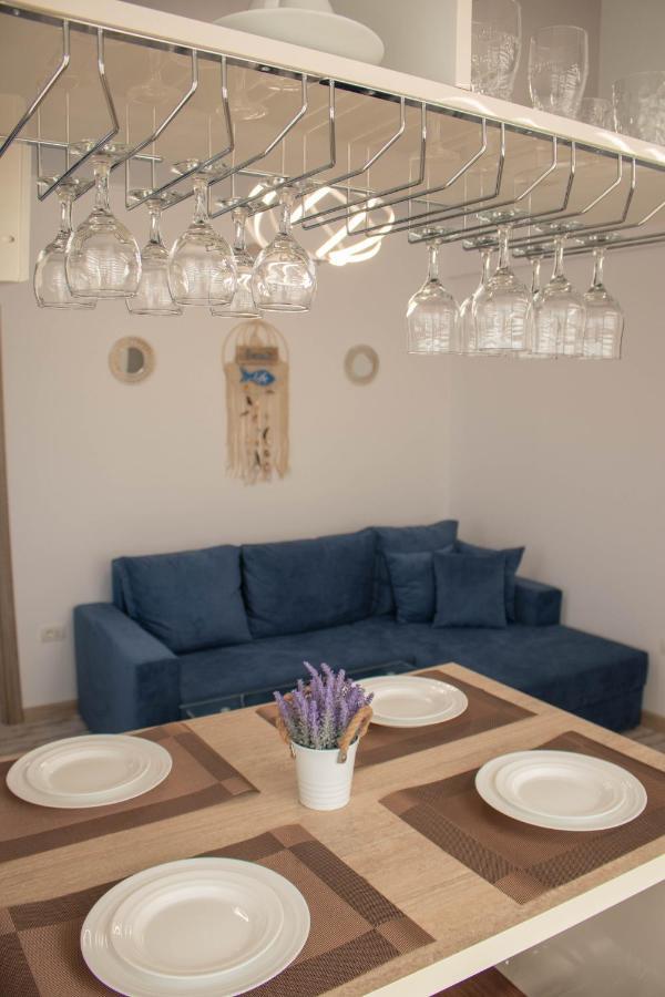 Yzza Apartament Неводарі Екстер'єр фото